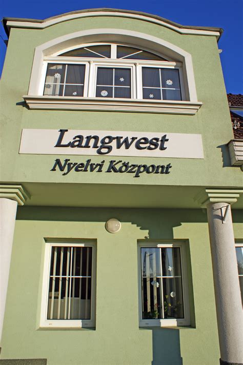 langwest nyelvi központ.